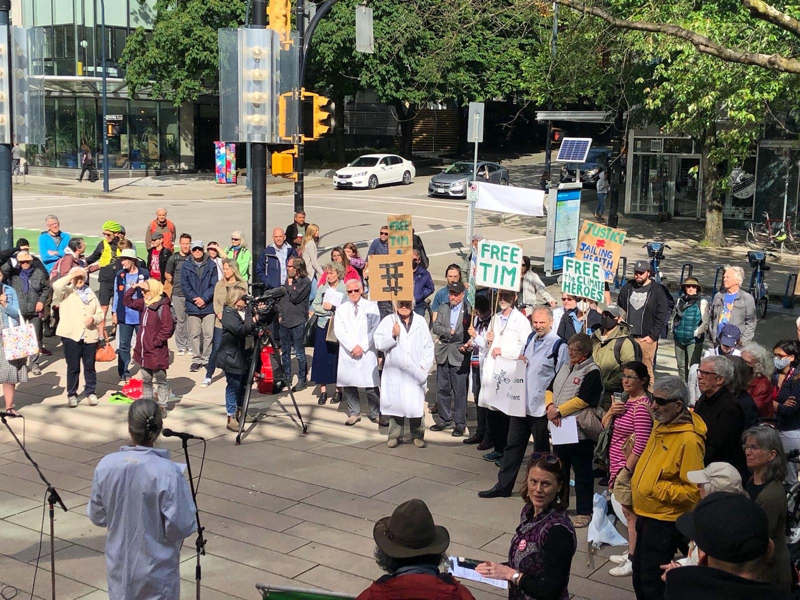 Tim Takaro Court House