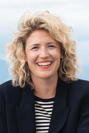 Dr. Samantha Pollard Dr. Samantha Pollard